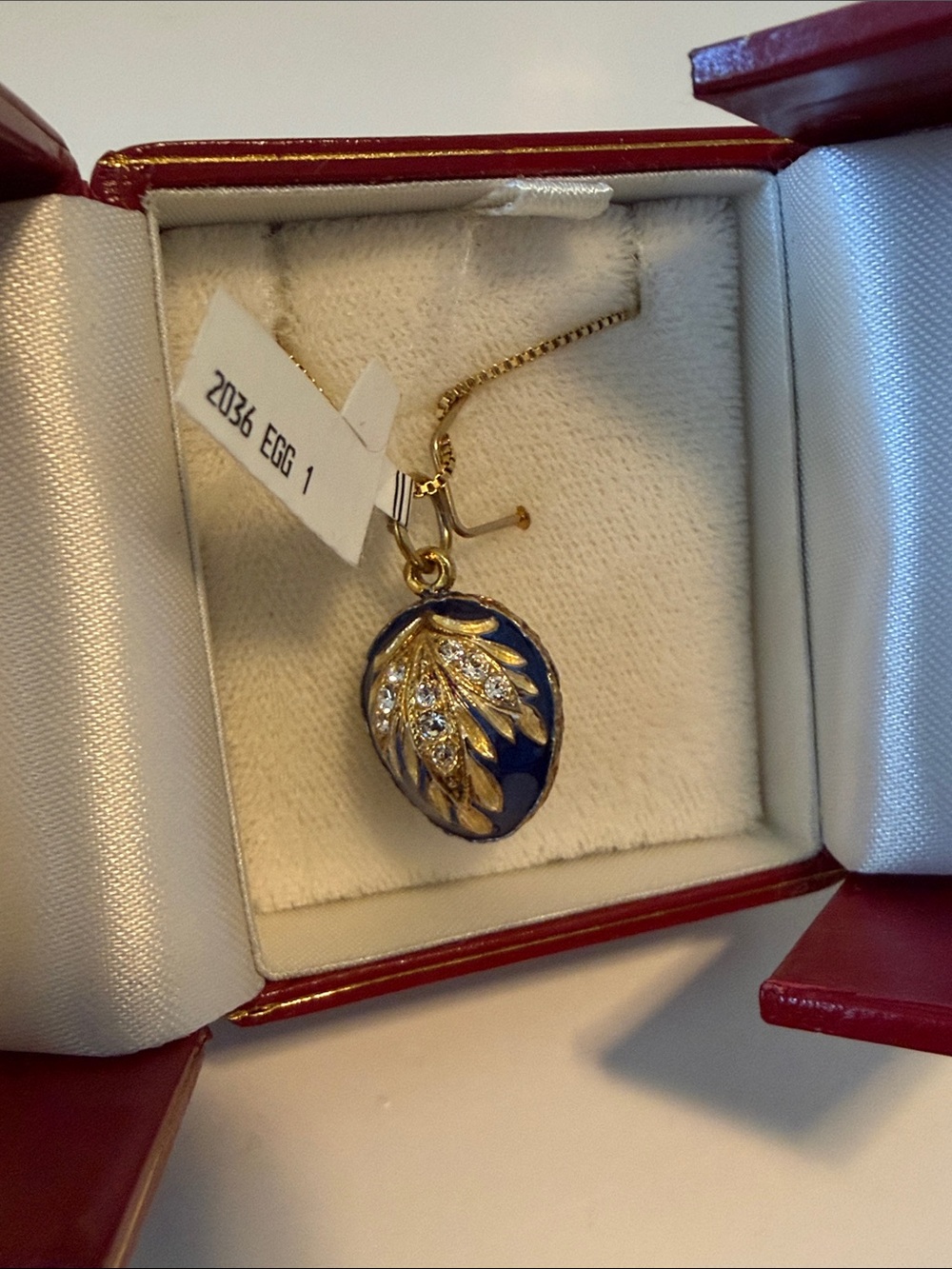 NWT Vintage Italy 925 Gold and Blue Leaf Egg Necklace